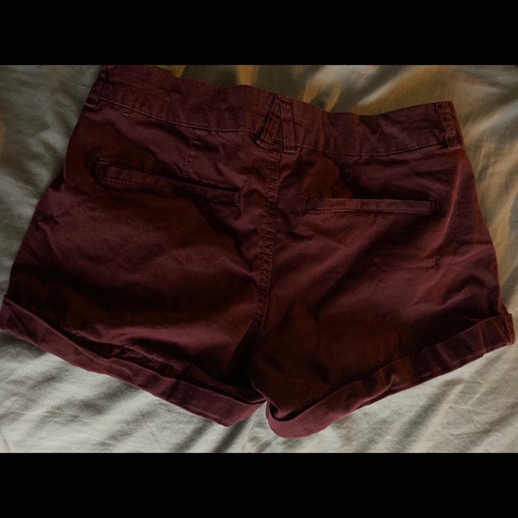Shorts - Picture 2 of 3